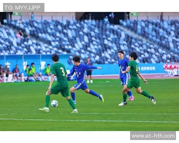 全运会U18男足精彩瞬间:陕西队逆袭战胜新疆队的青春激情 全运会U18男足精彩瞬间:陕西队逆袭战胜新疆队的青春激情