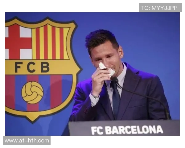 巴萨重返诺坎普进行公开训练,卡萨多:我梦想着在这里踢球 巴萨重返诺坎普进行公开训练,卡萨多:我梦想着在这里踢球