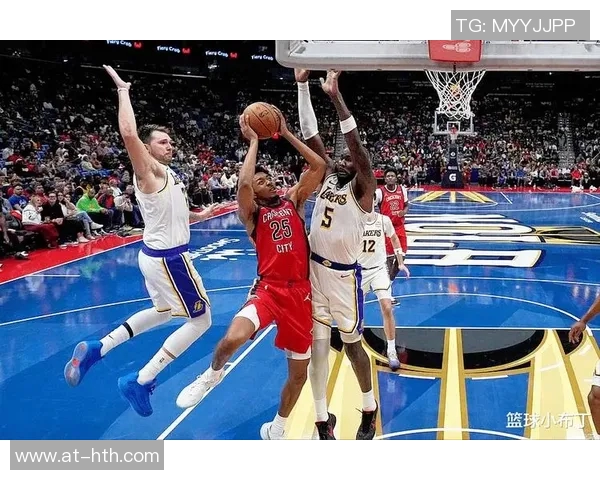 里夫斯31分引爆湖人激情！湖人力克鹈鹕，展现冠军底蕴